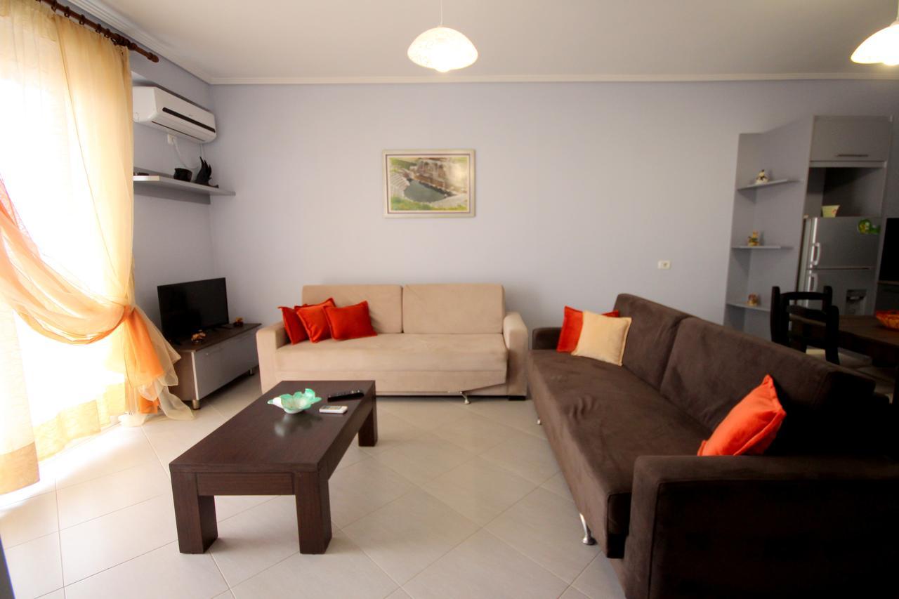 Ideal Holiday Apartments Sarandë Esterno foto