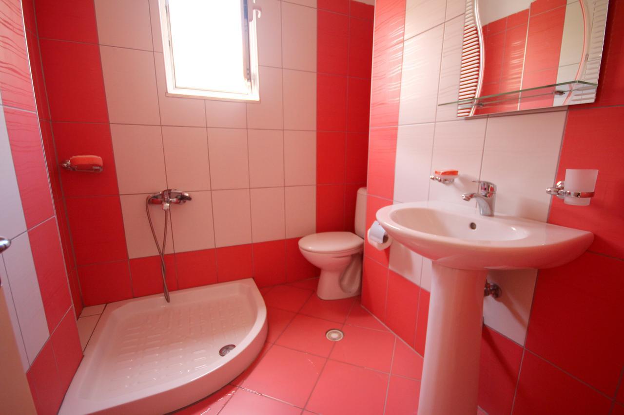 Ideal Holiday Apartments Sarandë Esterno foto
