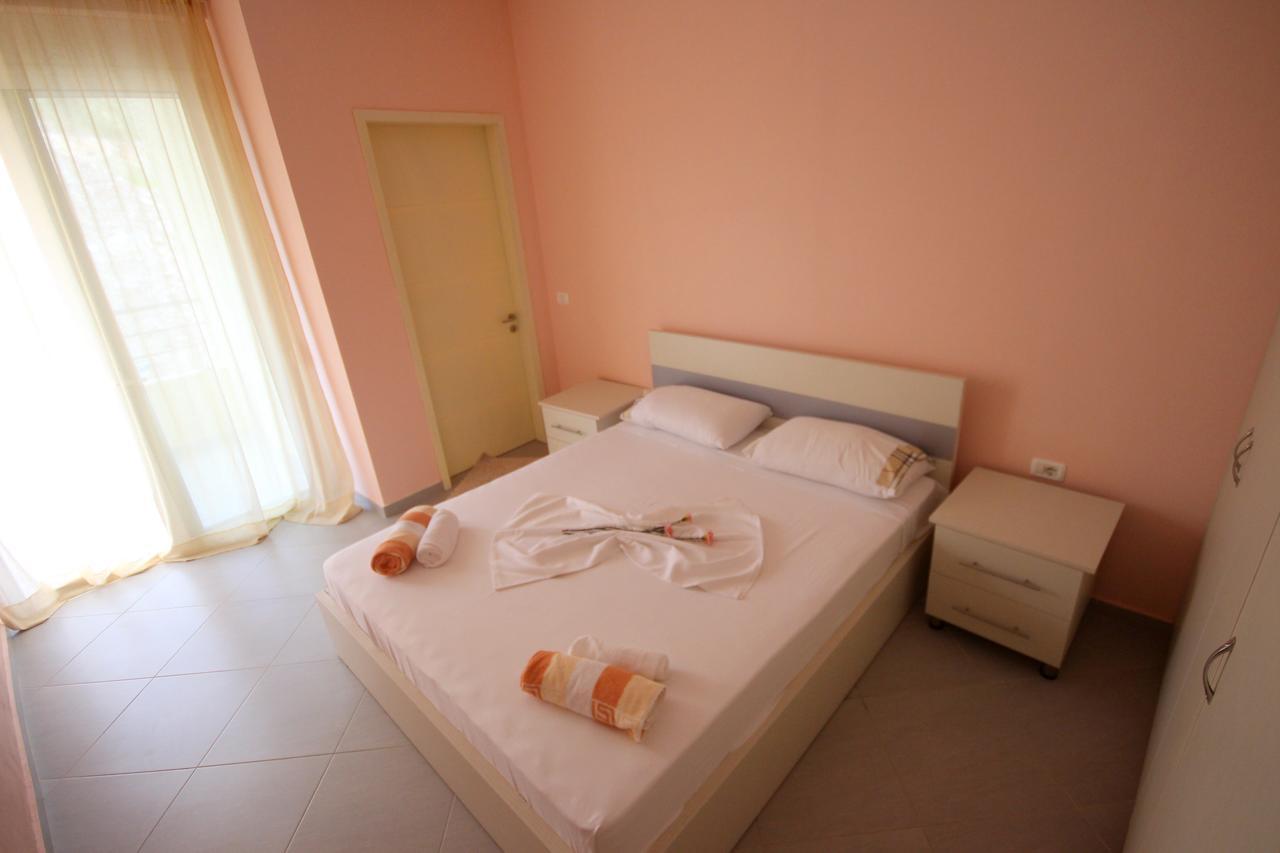 Ideal Holiday Apartments Sarandë Esterno foto
