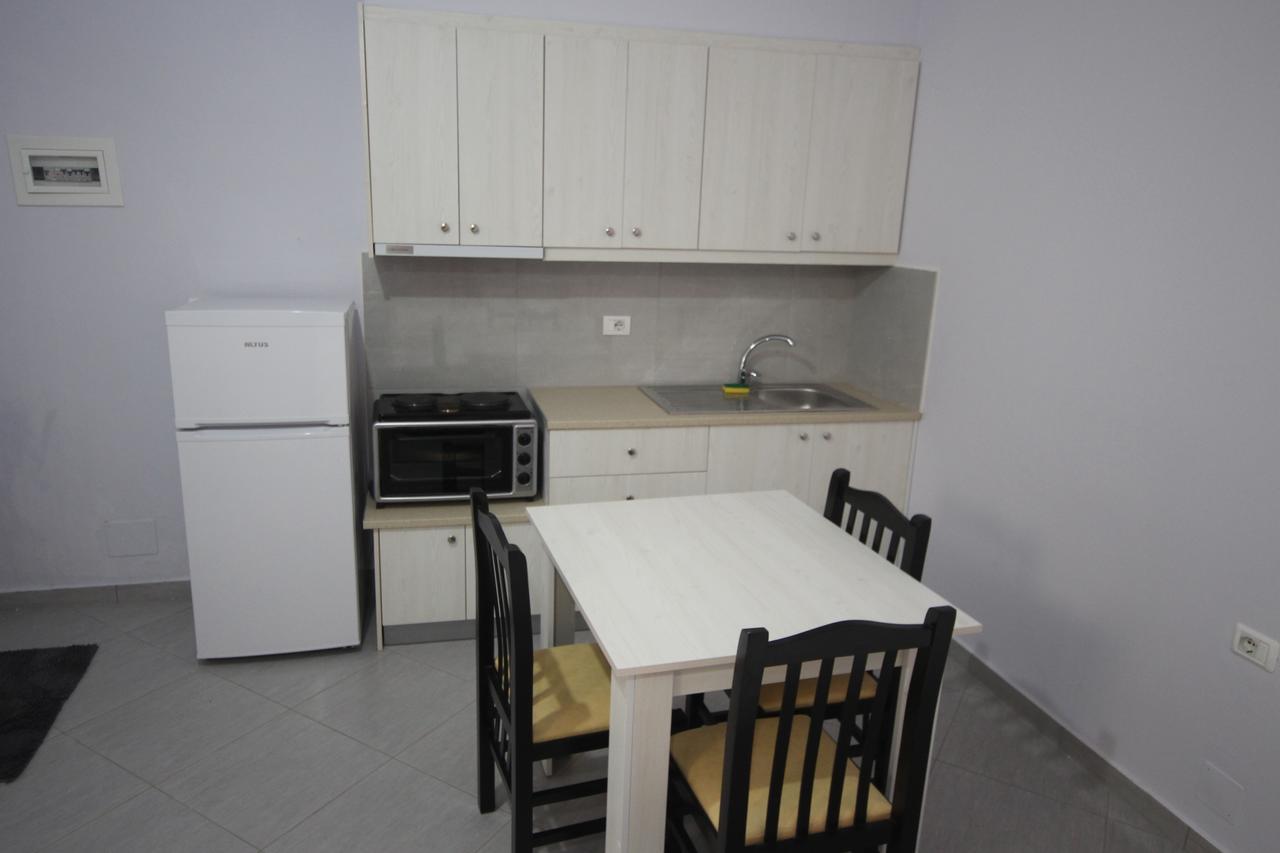Ideal Holiday Apartments Sarandë Esterno foto